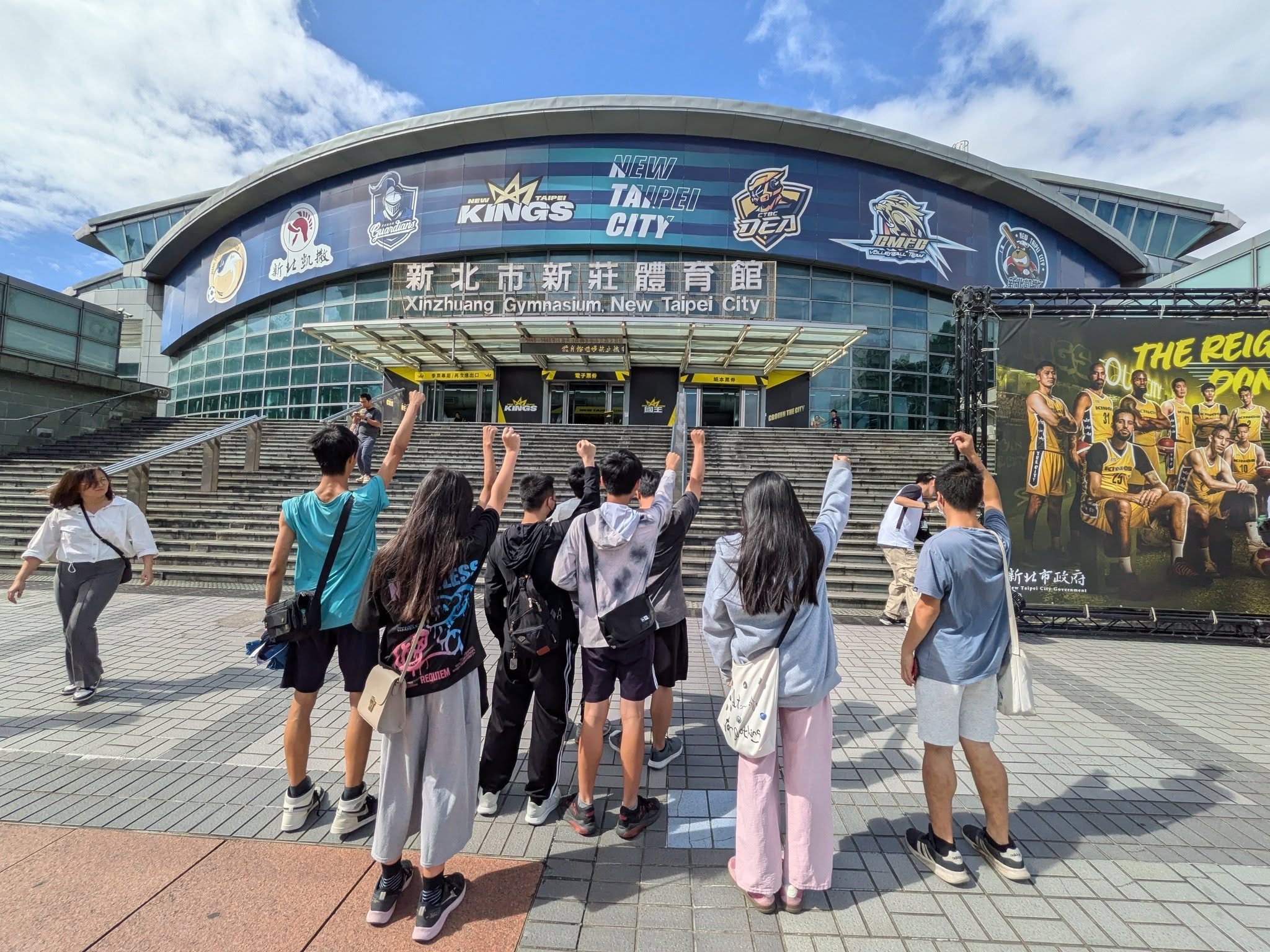 580636805_1287324300088995_4059342846466430939_n